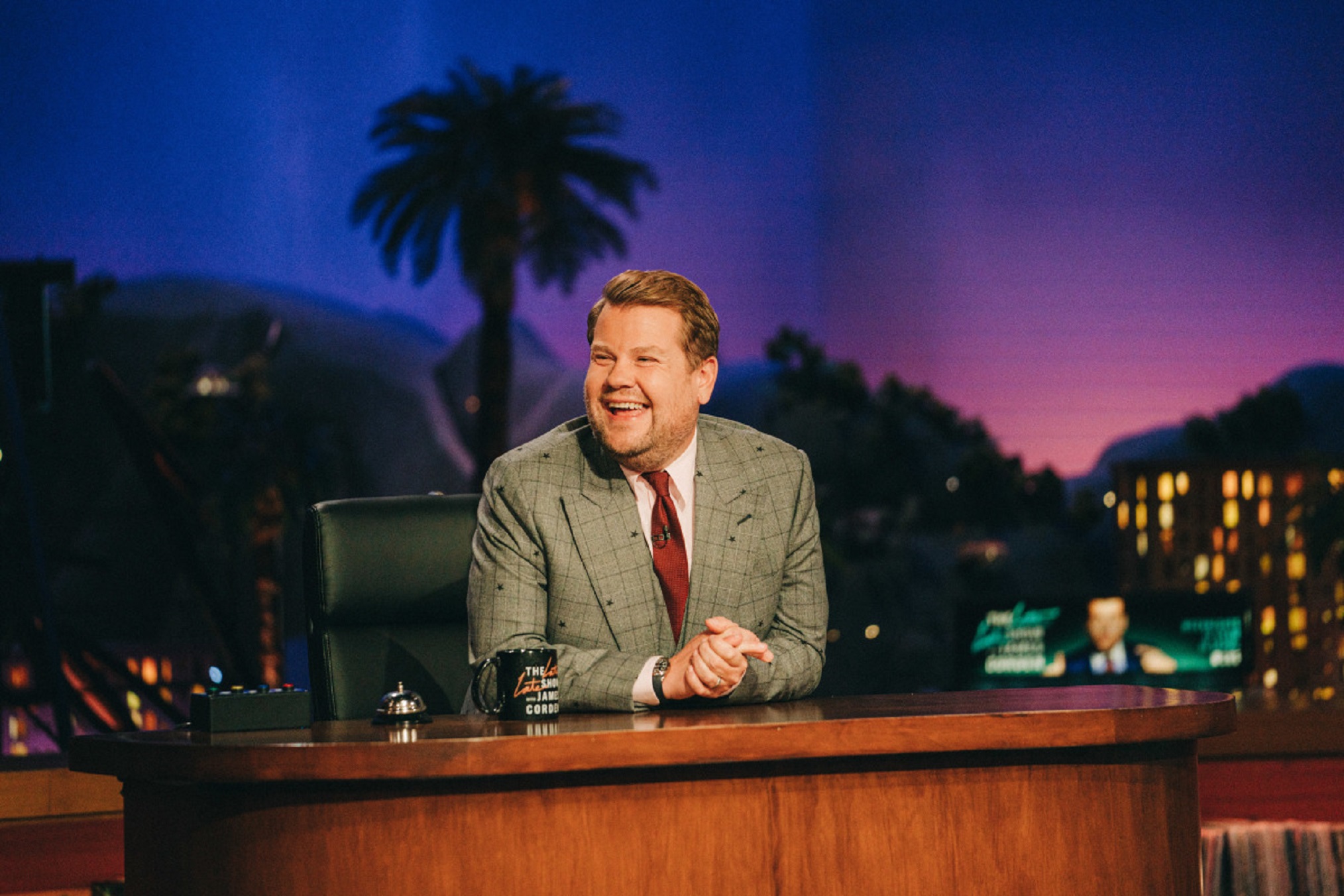 cbs boss confirms ‘@midnight’ reboot could replace ‘the late late show’